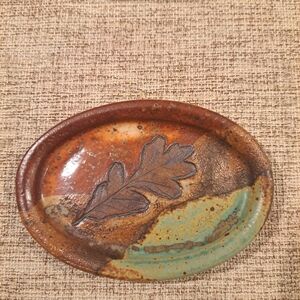 Levandowski Pottery Small Oval Trinket Dish w/Leaf Impression. Signed